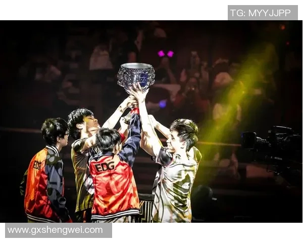 电竞新闻和平精英焦点EDG战队的比赛经验与策略分析探讨